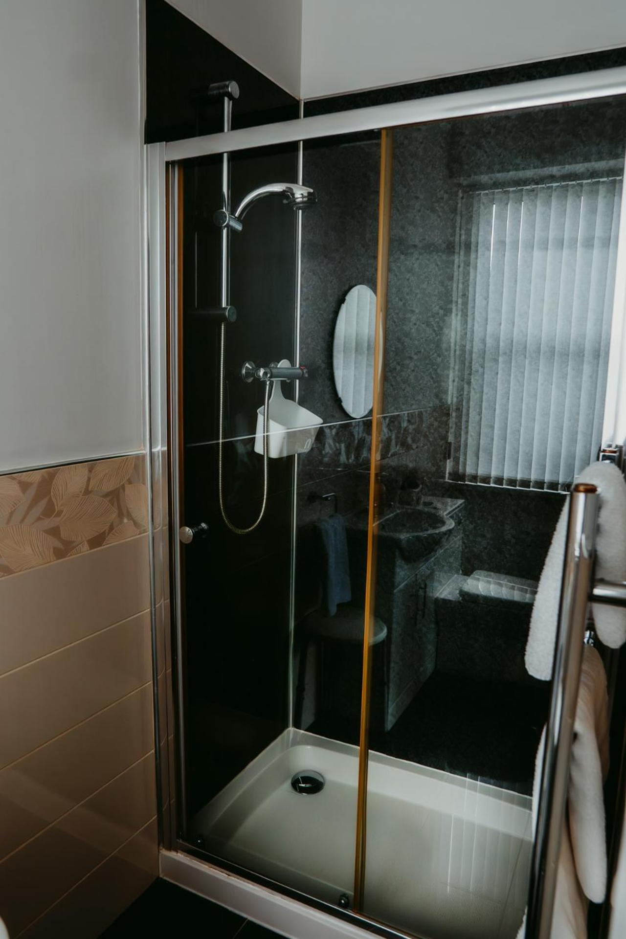Dawn Break Guest House ラーグス エクステリア 写真